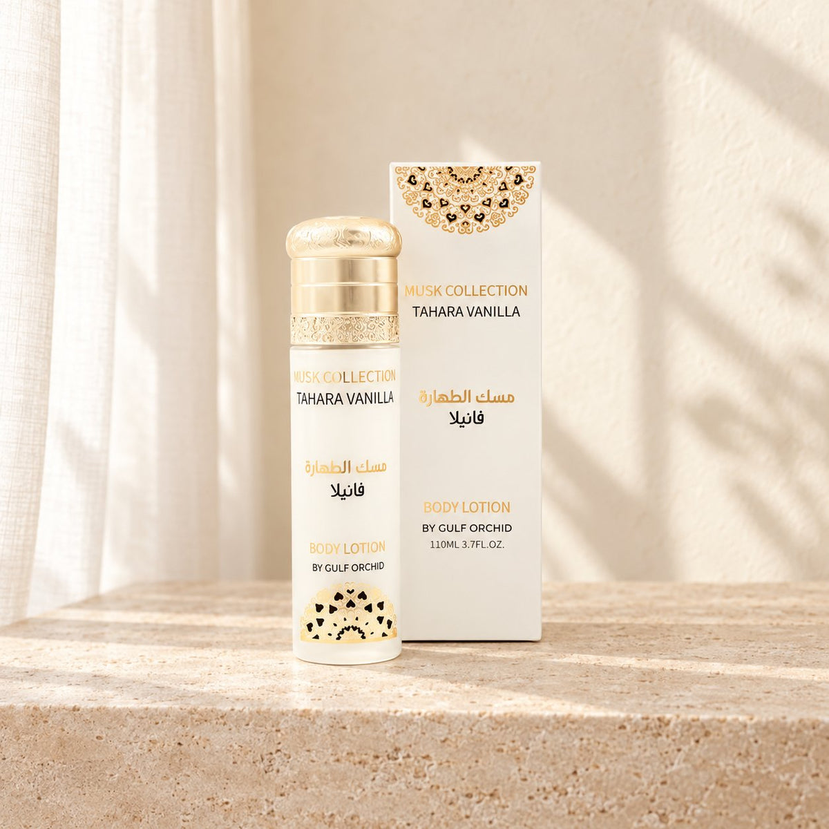 Musk Body Lotion Tahara Vanilla Gulf Orchid 110 ml, flacon et étui ivoire et doré sur du travertin – Halya Home